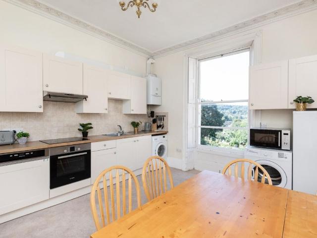 Georges Place, Bath BA2, 5 bed maisonette to rent, £3,250 pcm | PrimeLocation