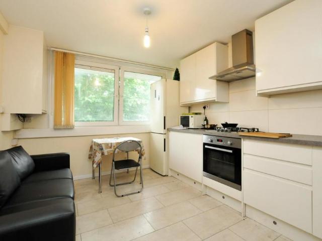 Georges Road, Holloway 4 bed flat to rent £3,800 pcm £877 pw
