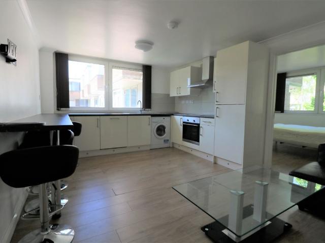 Georges Road, London N7, 4 bed flat to rent, £3,900 pcm | PrimeLocation