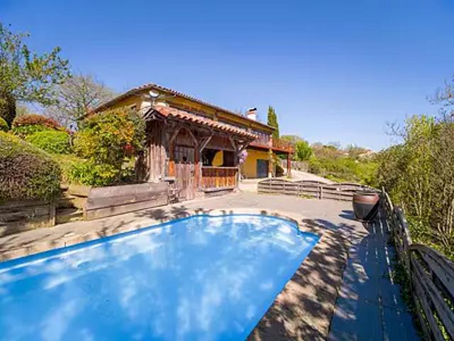 Geaune 40320 Achat / Vente maison 5 pièces t5 au dernier étage piscine