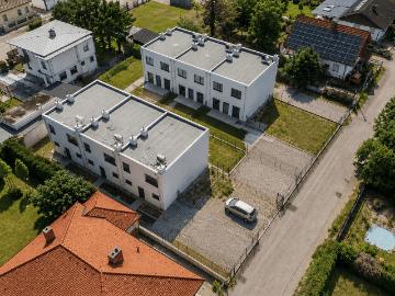GEBÜHRENBEFREIUNG NOCH AUSNÜTZEN! Schlüsselfertiges Reihenhaus auf EIGENGRUND in Kottingbrunn