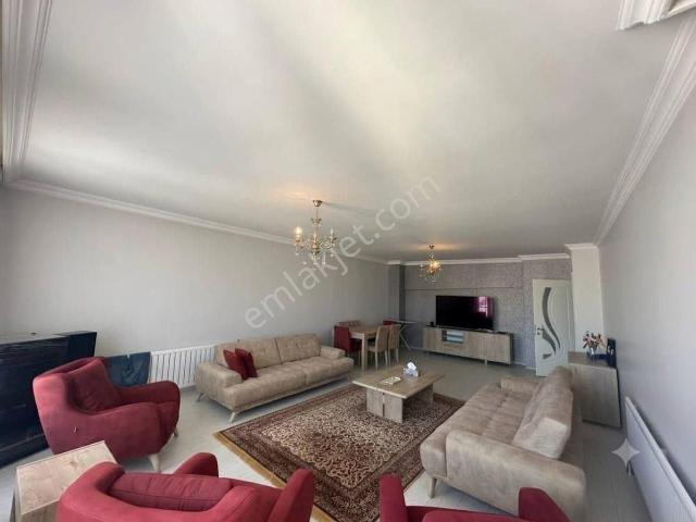 Gebze Tatlıkuyu Mah. 3+1 Geniş Kullanışlı Satılık Daire