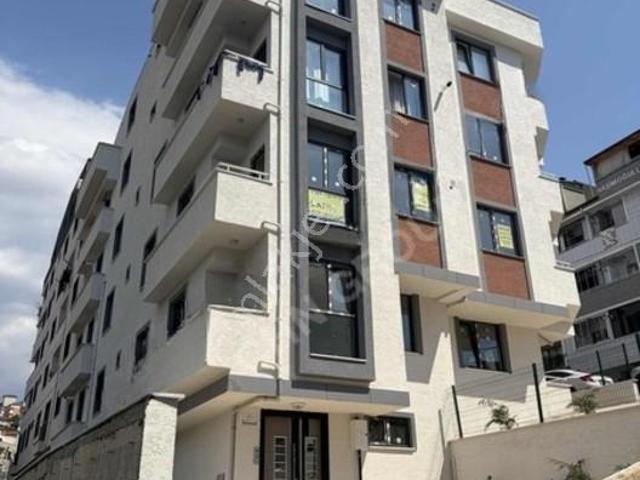 Gebze Adem Yavuz'da Satılık 2+1 Daire, 75m², Krediye Uygun