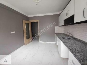Gebze Cumhuriyet Mahallesinde Asansörlü Balkonlu 2+1 Daire