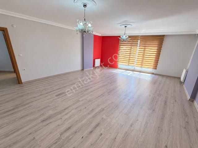 Gebze Hacıhalilde Kent Meydanı Yakını 150 M² Kiralık Daire