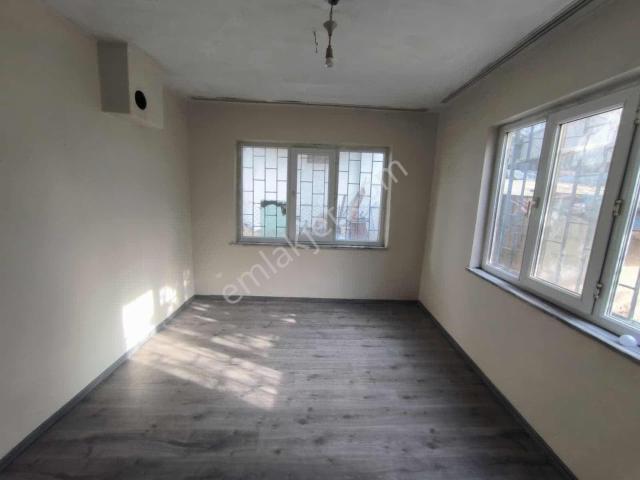 Gebze İstasyon Mah. Kiralık Müstakil Girişli 3+1 Giriş Kat