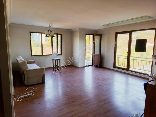 Gebze İstasyon Mahallesi'nde Kiralık Lüks 6+2 Dubleks Daire