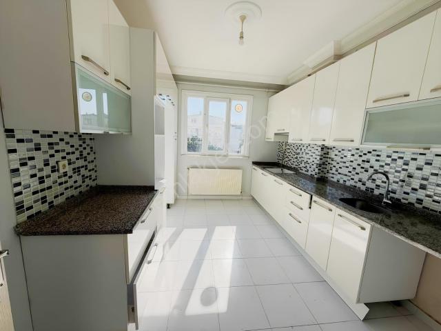 Gebze Marmaraya Yakın Kiralık 3+1 Ara Kat | Memur'a Uygun