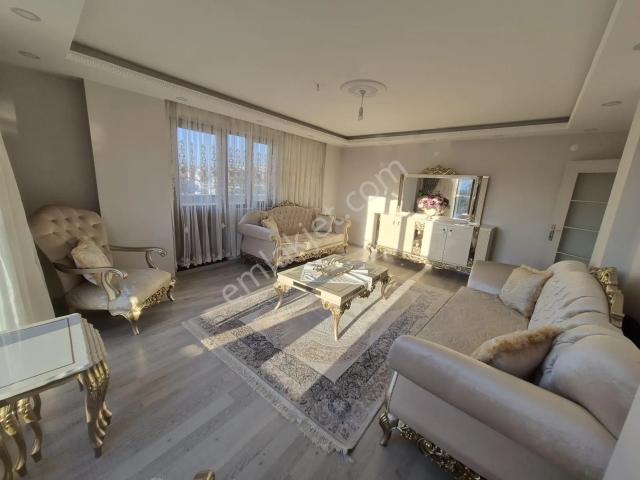 Gebze Mustafapaşa Geniş Ve Kullanışlı Satılık 4+1 Dublex Daire