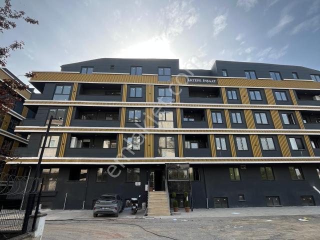 Gebze Osmanyılmaz'da Otoparklı 4+2 Satılık Dubleks Daire