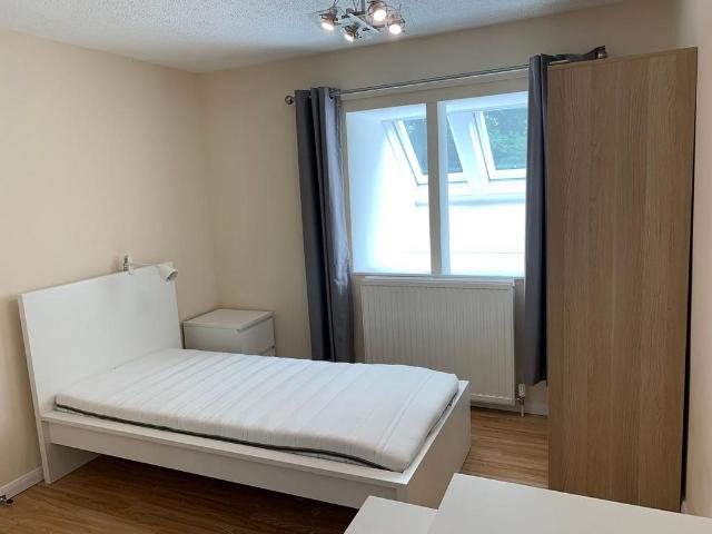 Geddington Road, Corby, NN18 1 bed in a house share to rent £650 pcm £150 pw