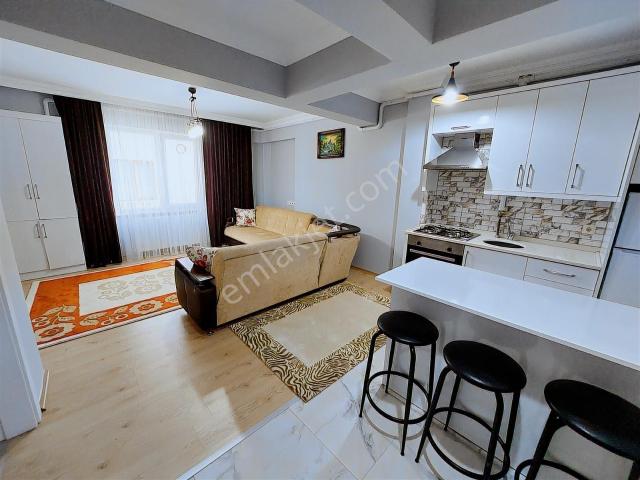 Gedikkaya Nihatbey Caddesinde 1+1 Eşyalı Kiralık Daire