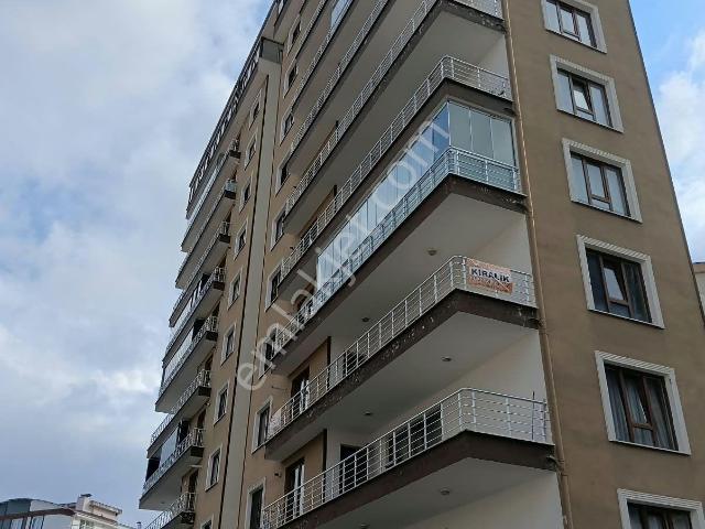 Gedikkayada Nihatbey Cad. Üzerinde 160 M² Geniş Kiralık Daire