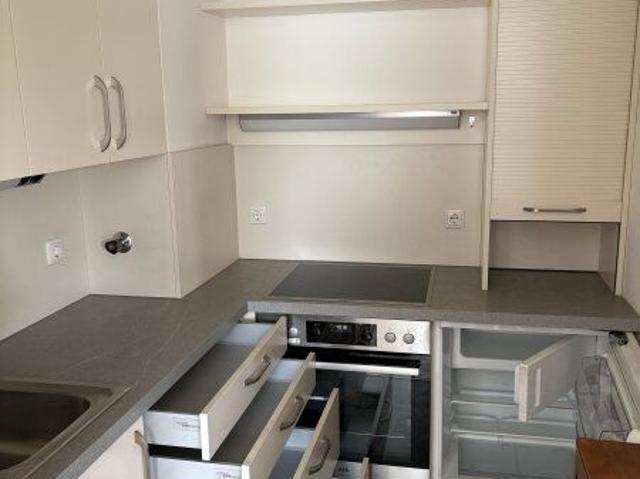 Geförderte Seniorenwohnung mit sonniger Loggia, barrierearmem Komfort und Aufzug exklusiv nur für Pensionisten, die ruhig und selbstständig wohnen möchten!