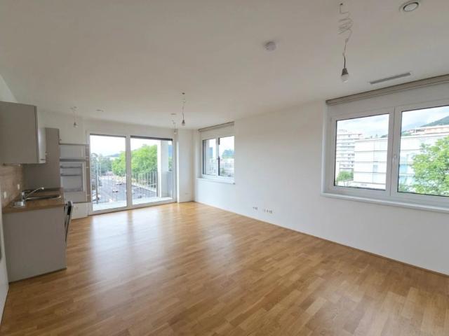 Geförderte SINGLE Zimmer Wohnung mit Balkon Straßganger Straße 379a Top 07