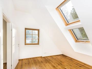 Geförderte, unbefristete Wohnung mit schönem Grünblick und Balkon