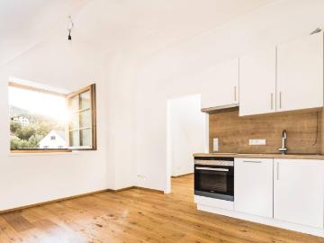 Geförderte, unbefristete Wohnung mit schönem Grünblick und Balkon