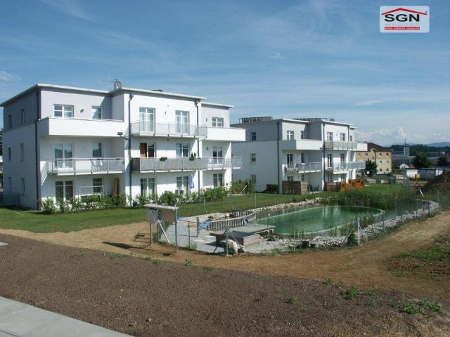 Geförderte 2 Zimmer Dachgeschoss Wohnung Schwimmbiotop inklusive!