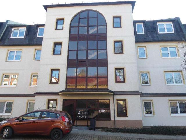 gefragte Lage in Reusa. vermietete 3 Zimmer Erdgeschoss Wohnung mit Balkon und TG Stellplatz