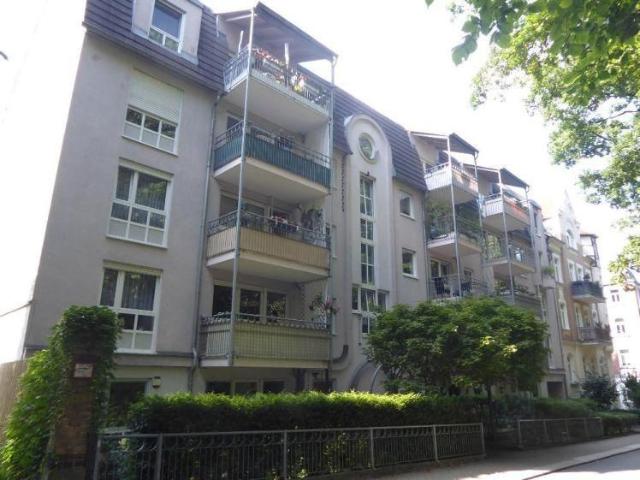 gefragte Lage. 2 Zimmer Wohnung mit Balkon, Aufzug und optional einem TG Stellplatz