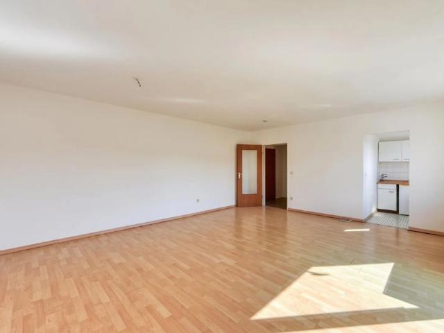Gegenüber vom MILANEO Süd Balkon & Terrasse Laminat Bad mit Dusche inklusive Einbauküche