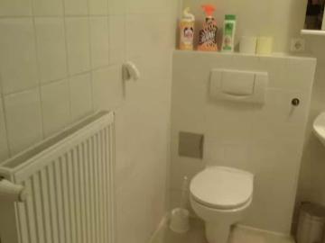 Geheim T17: ruhig, Innenhoflage, länglicher Balkon