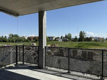 Gehoben Wohnen mit Sicht über den grossen Park des Ziegelei Quartiers E 1.2