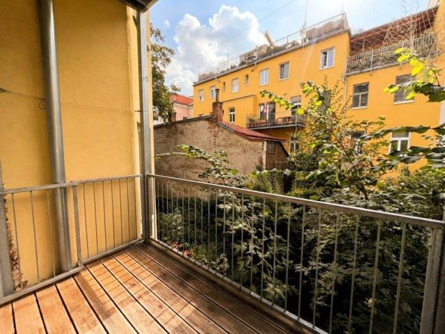 Geibelgasse 2 Zimmer mit hofseitigem Balkon zu vermieten