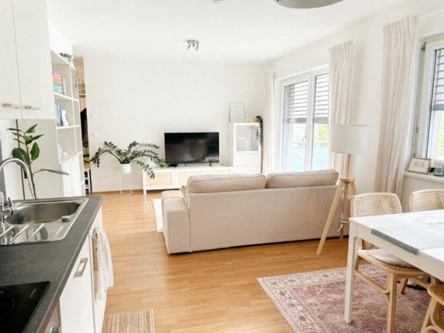 Geidorf! Moderne, zentral gelegene 2 Zi. Wohnung mit Balkon und Schlossbergblick ab 1.1.2027 wieder frei!