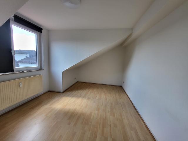Geismar Kiesseestraße: Schöne 3 Zimmer Wohnung Kie DG re E6