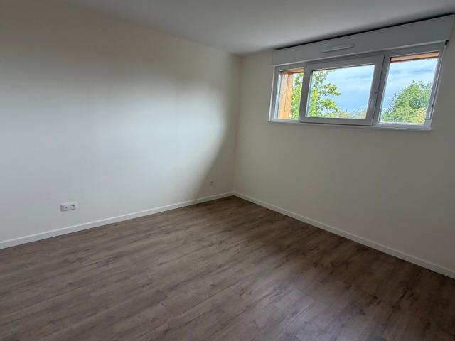Geispolsheim – spacieux 3 pièces avec terrasse et parking