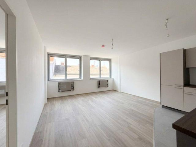 Gekühlter Erstbezug in 2 Zimmer Wohnung mit idealer Anbindung an U4/U6