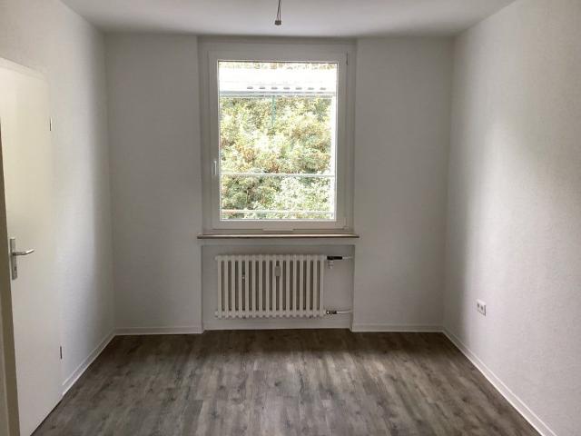 Gelegenheit: weitläufige 3,5 Zimmer Wohnung