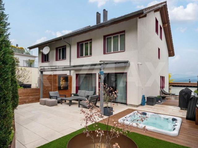 Gelegenheit Moderne 6.5 Zimmer Doppelhaushälfte in Galgenen zu kaufen