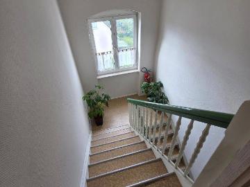Gelegenheit! Schöne große Wohnung mit Balkon, Einbauküche und Dachterrasse, KAUFEN statt mieten!