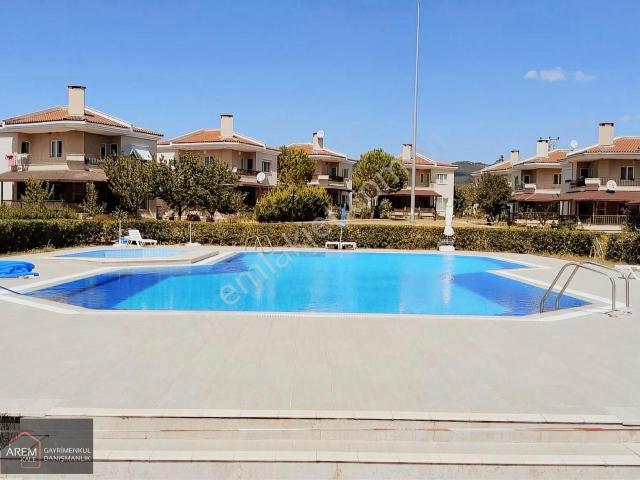 Gelibolu Adilhan Köyü Saros Körfezi Manzaralı Müstakil Villa