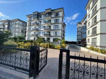 Gelibolu Bey Konaklarında Havuzlu Full Eşyalı Kiralık 2+1 Daire