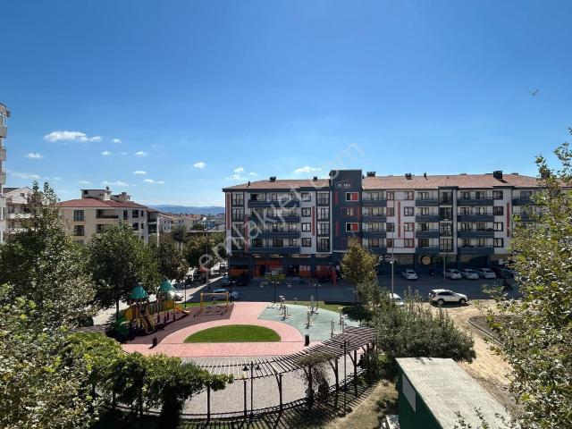 Gelibolu'da Geniş, Ara Kat, Full Eşyalı, Ebeveyn Banyolu