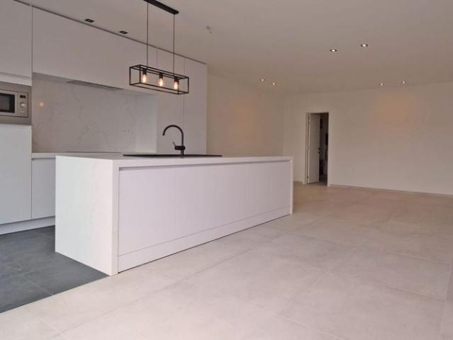 Gelijkvloers app. te huur in Ardooie voor € 885 met 2 slaapkamers