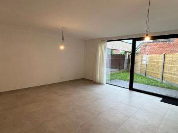 Gelijkvloers app. te huur in Berlare voor € 800 met 1 slaapkamer