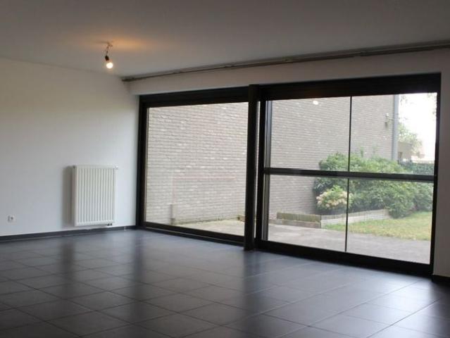 Gelijkvloers app. te huur in Lommel voor € 1.075 met 2 slaapkamers