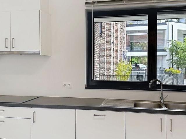 Gelijkvloers app. te huur in Lier voor € 970 met 2 slaapkamers
