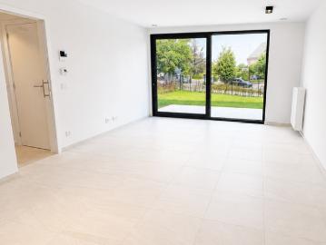 Gelijkvloers app. te huur in Nevele voor € 950 met 2 slaapkamers