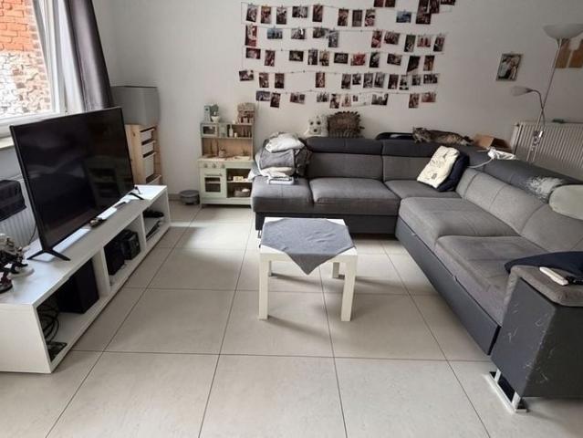 Gelijkvloers app. te huur in Sint Niklaas voor € 820 met 2 slaapkamers