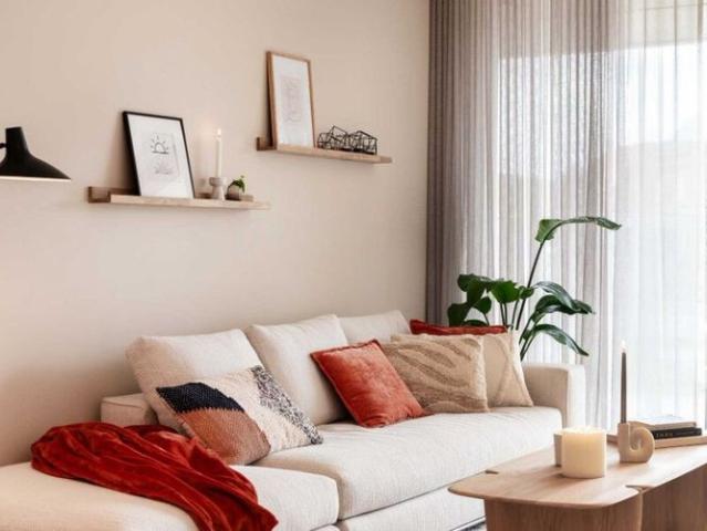 Gelijkvloers app. te huur in Roeselare voor € 800 met 2 slaapkamers