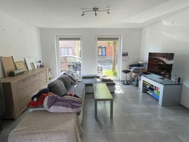 Gelijkvloers app. te huur in Waarschoot voor € 900 met 2 slaapkamers