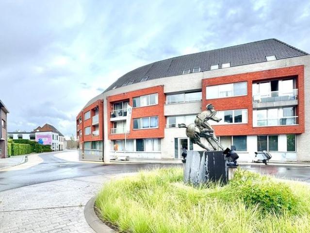 Gelijkvloers app. te huur in Waregem voor € 725 met 1 slaapkamer