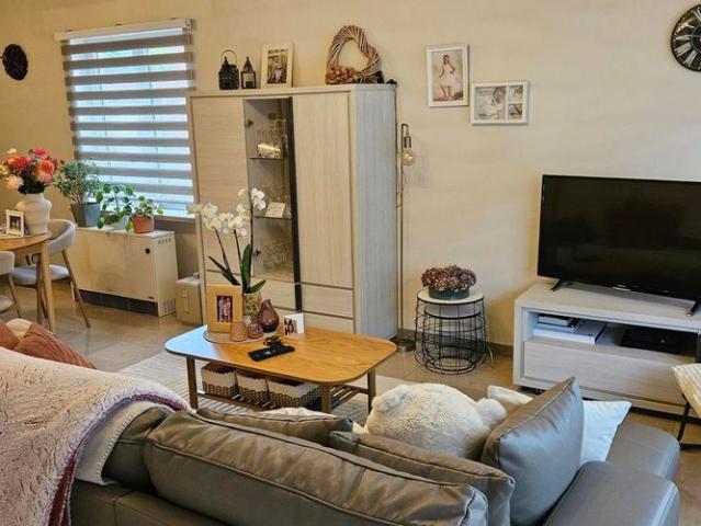 Gelijkvloers app. te huur in Wetteren voor € 780 met 2 slaapkamers