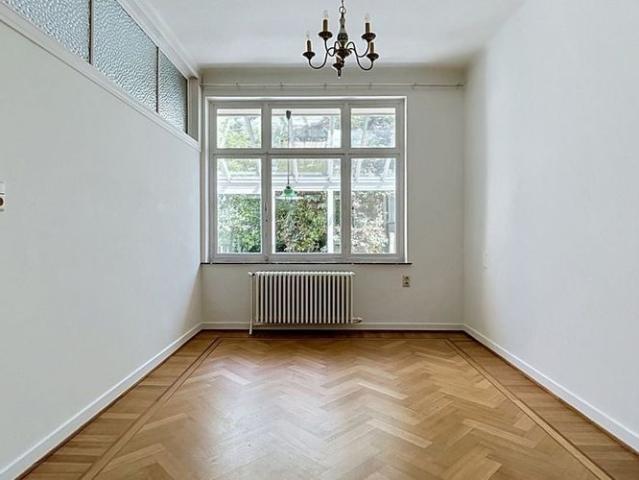 Gelijkvloers app. te huur in Ukkel voor € 1.170 met 1 slaapkamer