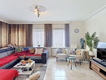 Gelijkvloers app. te huur in Ursel voor € 695 met 2 slaapkamers